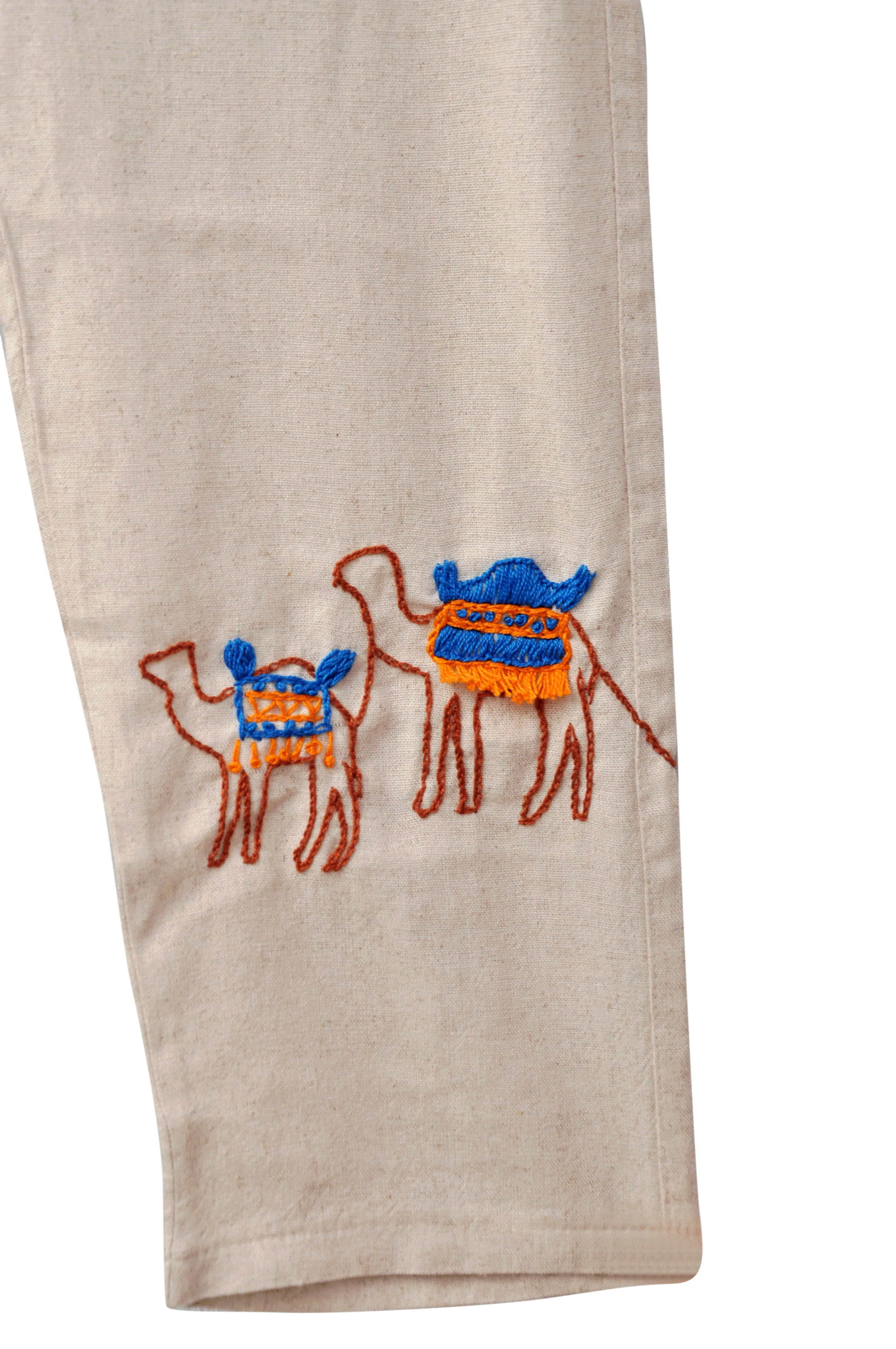 Pantalones Giza: ¡La comodidad egipcia que te acompaña a todas partes! Elegancia y frescura aseguradas.